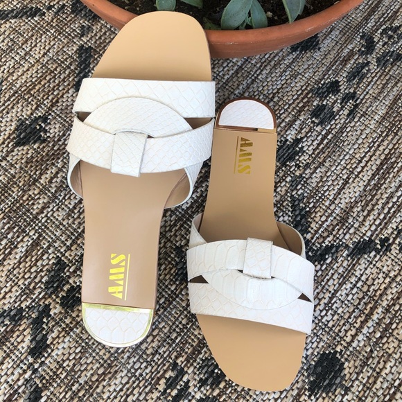 New! Off White Croc Print Slide Sandals - Picture 5 of 6